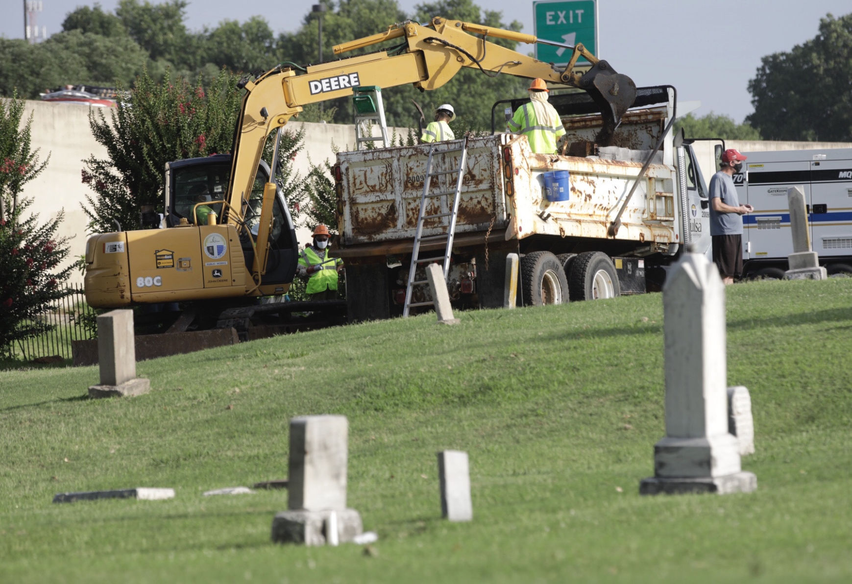 Mass graves search